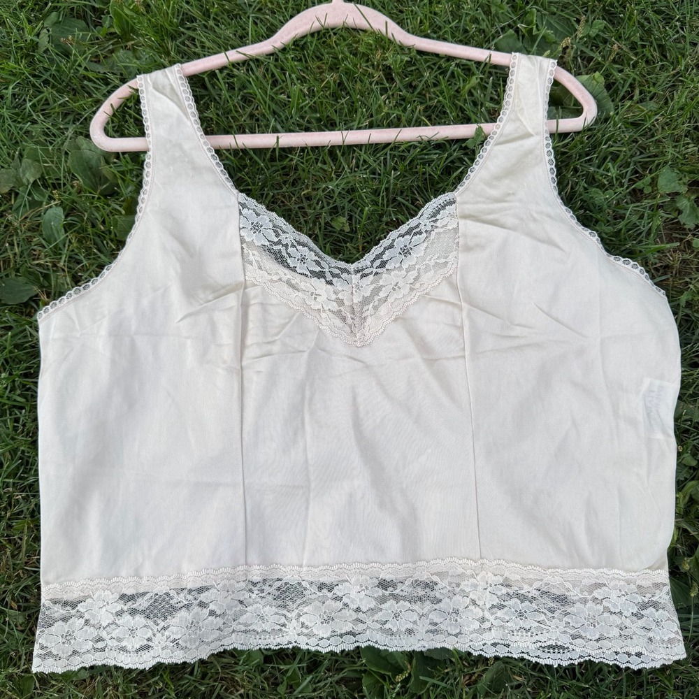 Improved Living Camisole XLG Cream Lace Trim V-Neck Cropped Tank Top Made in USA